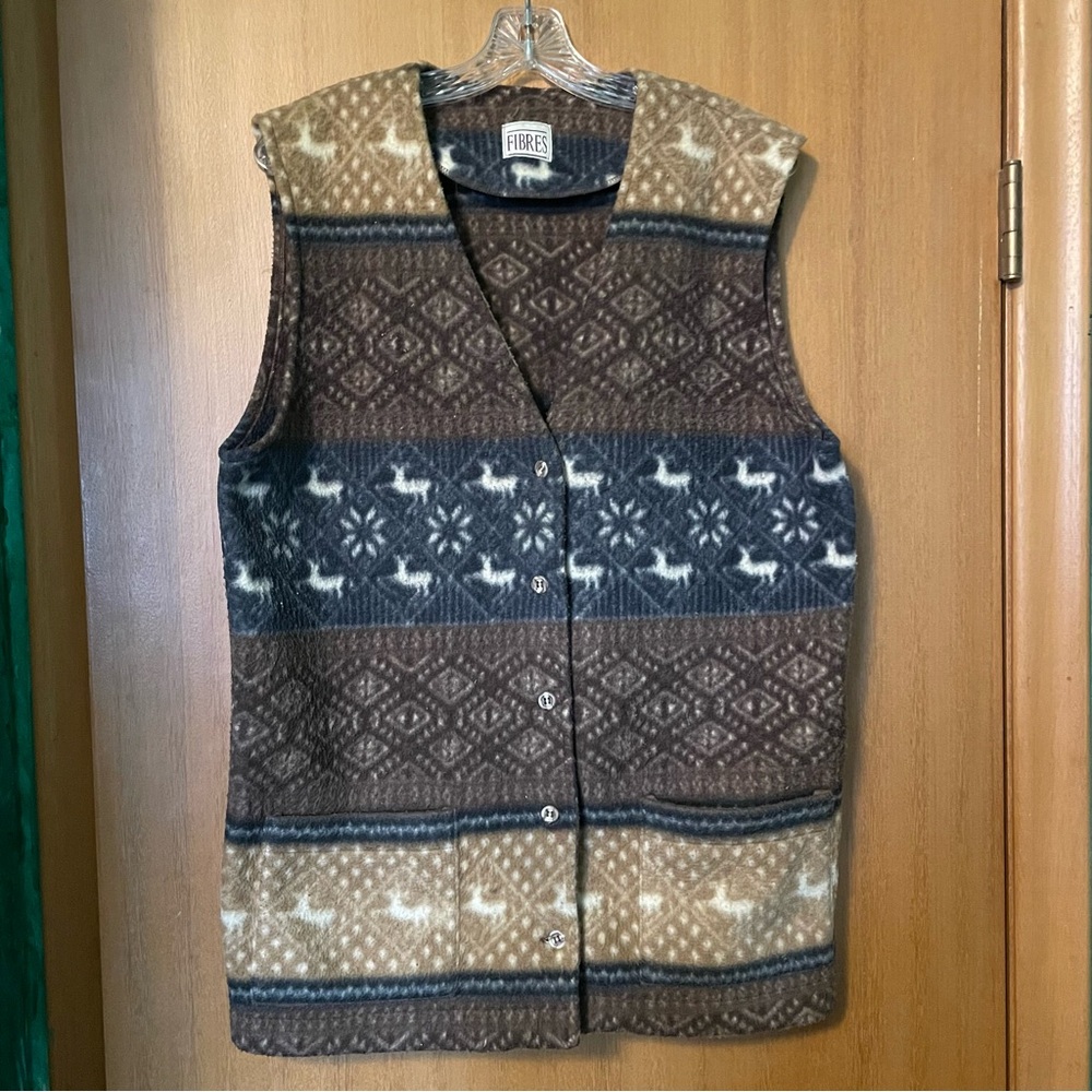 4/$20 | Fibres Vintagee Soft Vest with Reindeer Deer Pattern